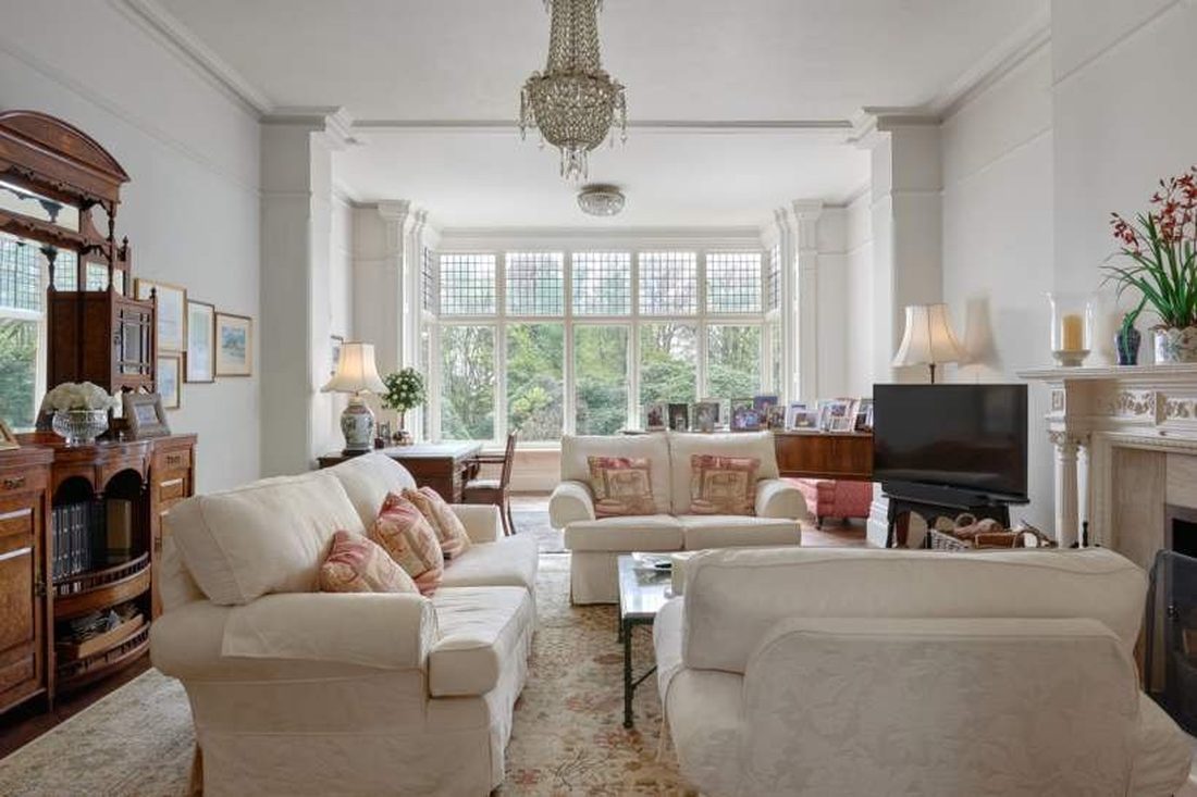 Formal drawing room