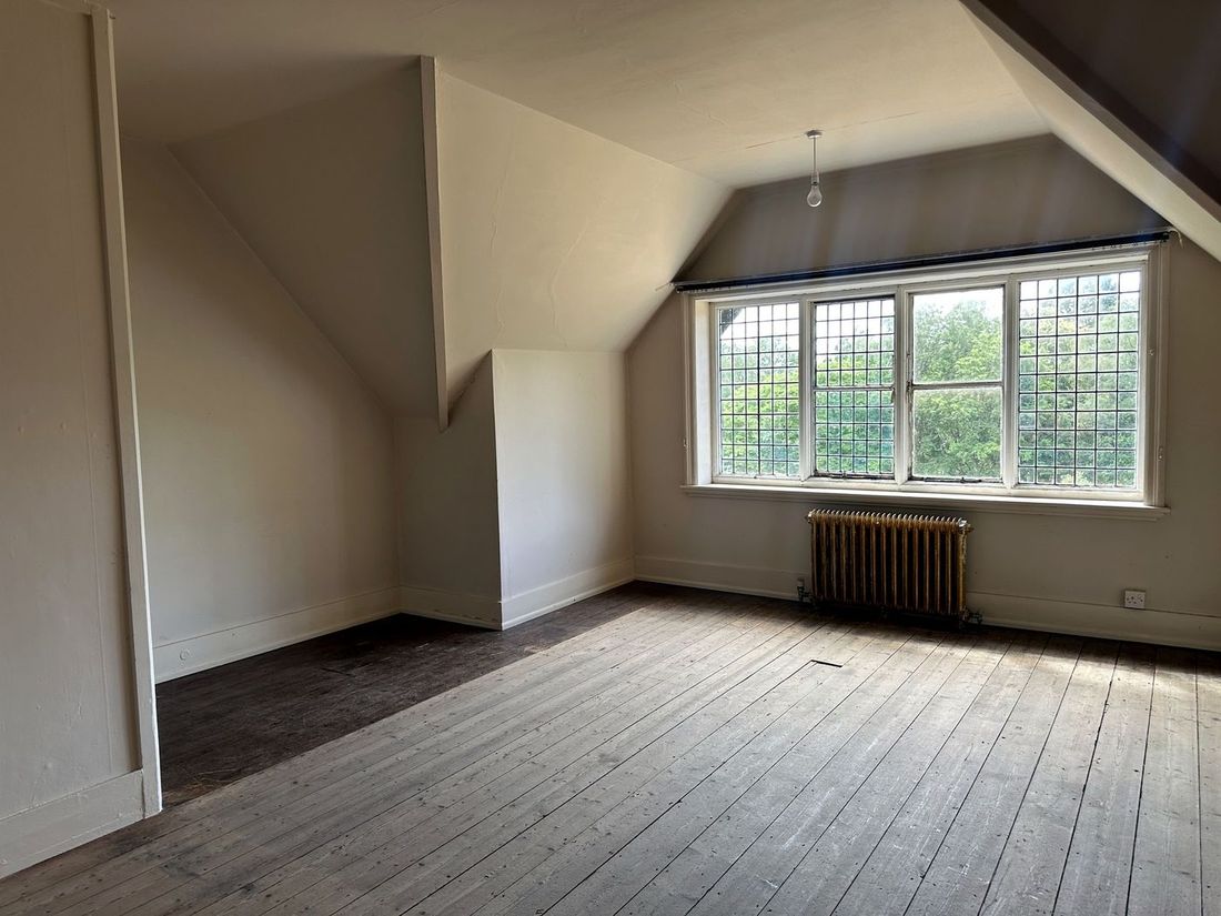 Vacant Victorian bedroom